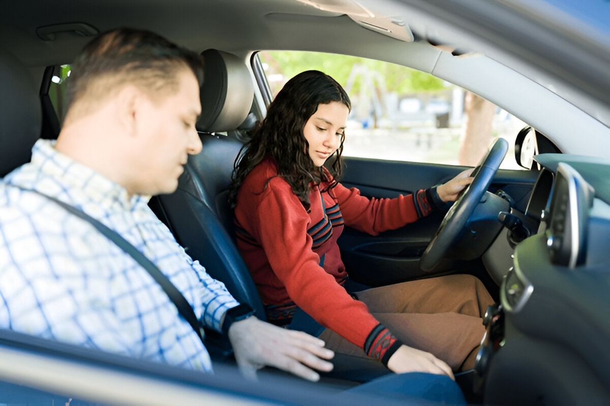 Driving Instructor With Dual Controls Geelong